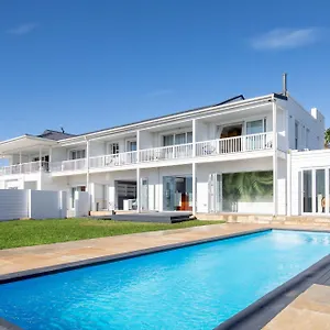 Dolphin Bay Boutique And Gasthuis